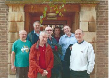 Dave H, Malc, Nev, Barrie, Andy,</p>Roma, Chris, Phil, Dave A. grove